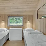 Vakantiehuis Four-bedroom In