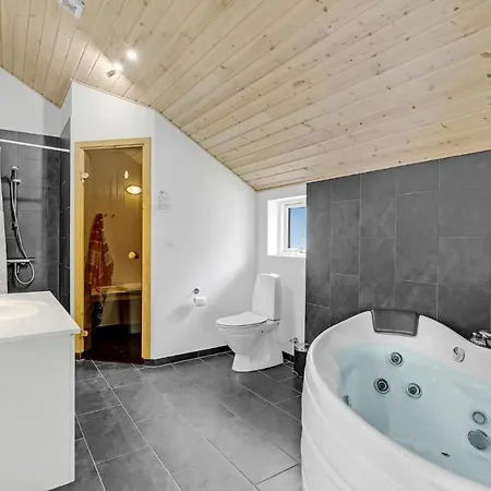 펜션 Four-bedroom In Romo *